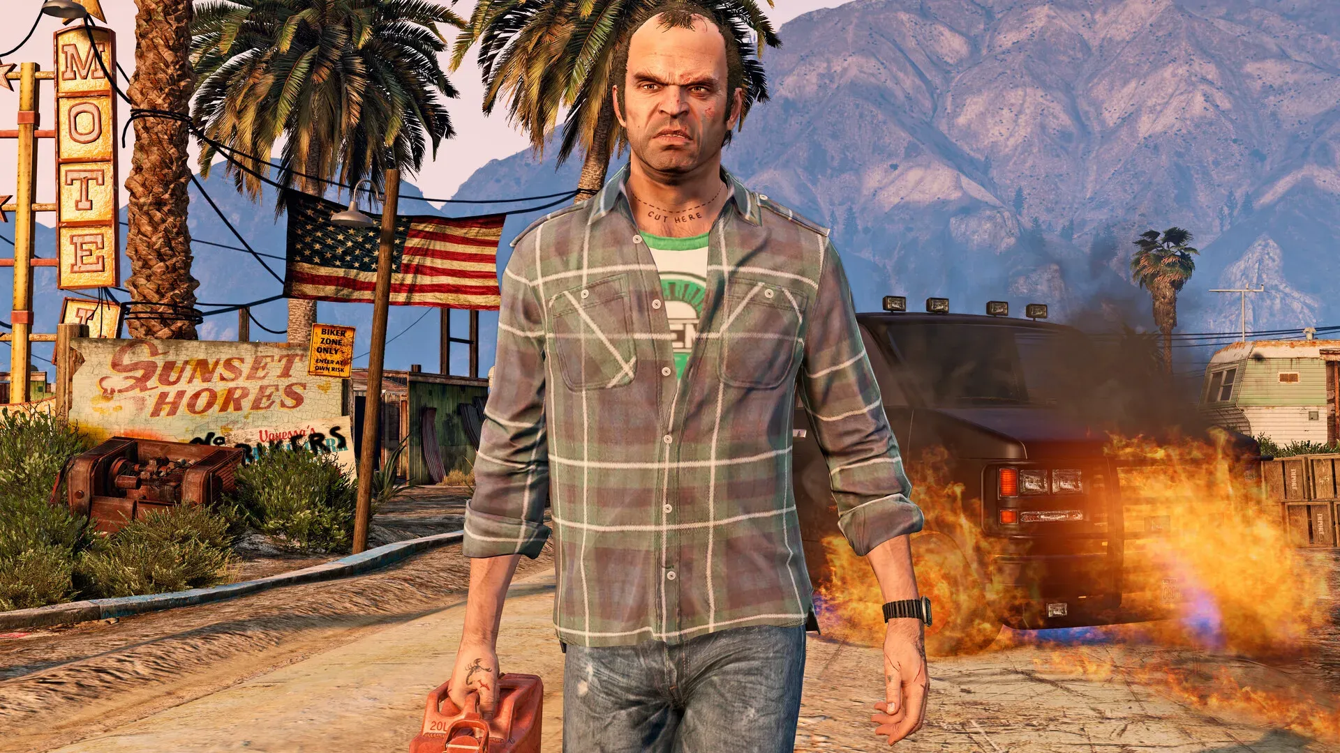 Trevor caminhando diante de um incêndio em Sandy Shores, em GTA 5